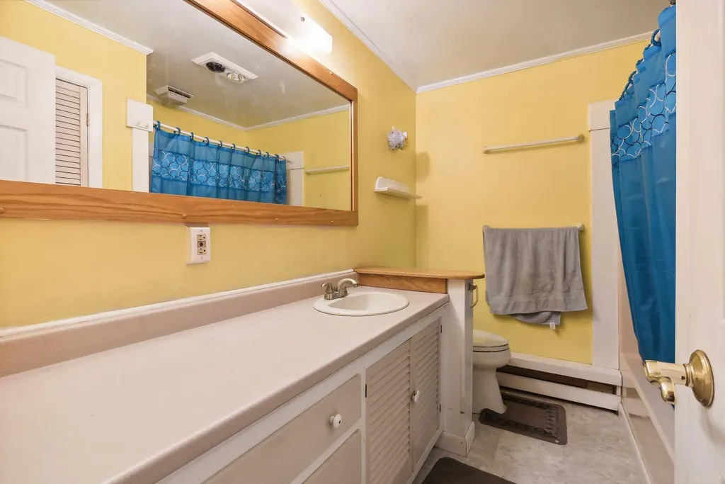 6 Bouchard Drive Brunswick ME 04011