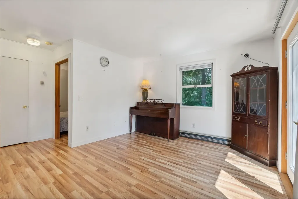 6 Bouchard Drive Brunswick ME 04011