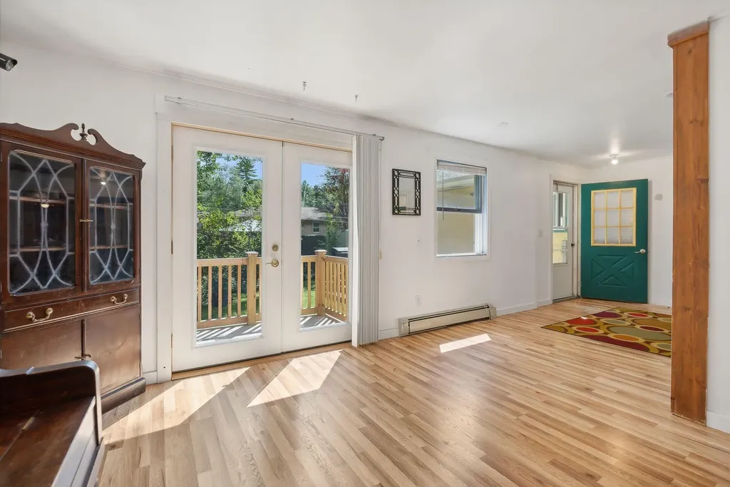 6 Bouchard Drive Brunswick ME 04011