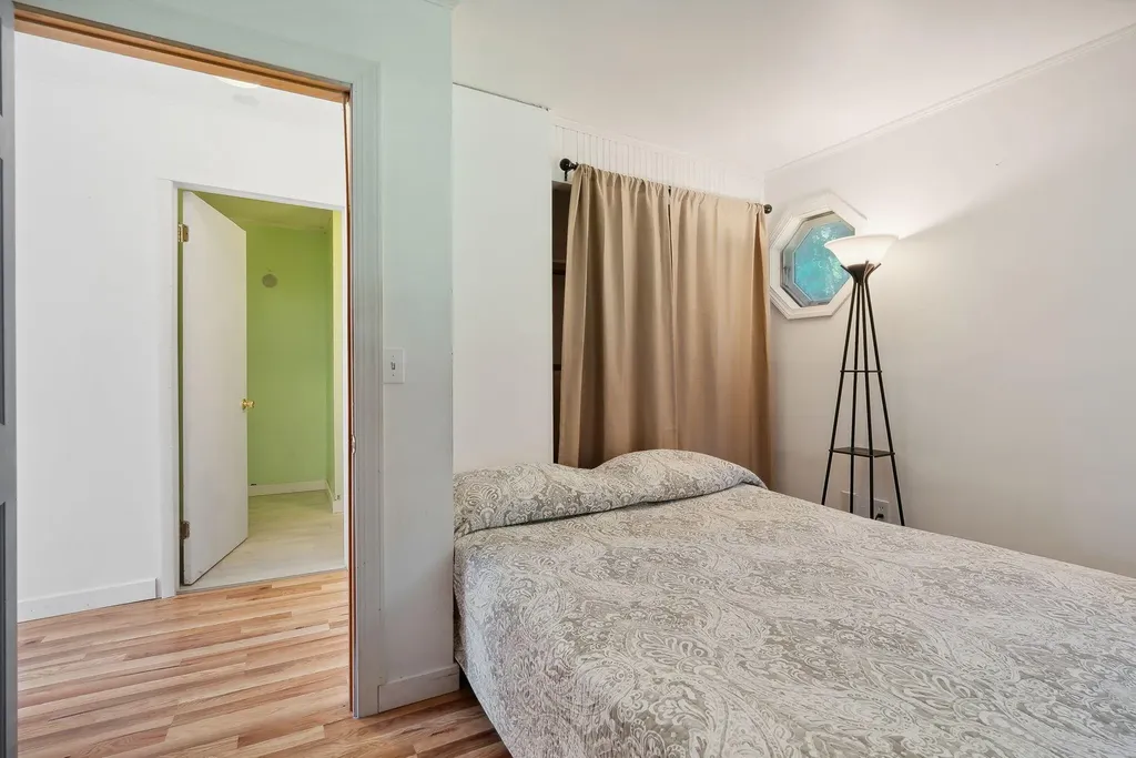 6 Bouchard Drive Brunswick ME 04011
