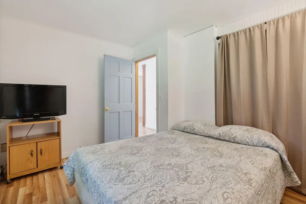 6 Bouchard Drive Brunswick ME 04011