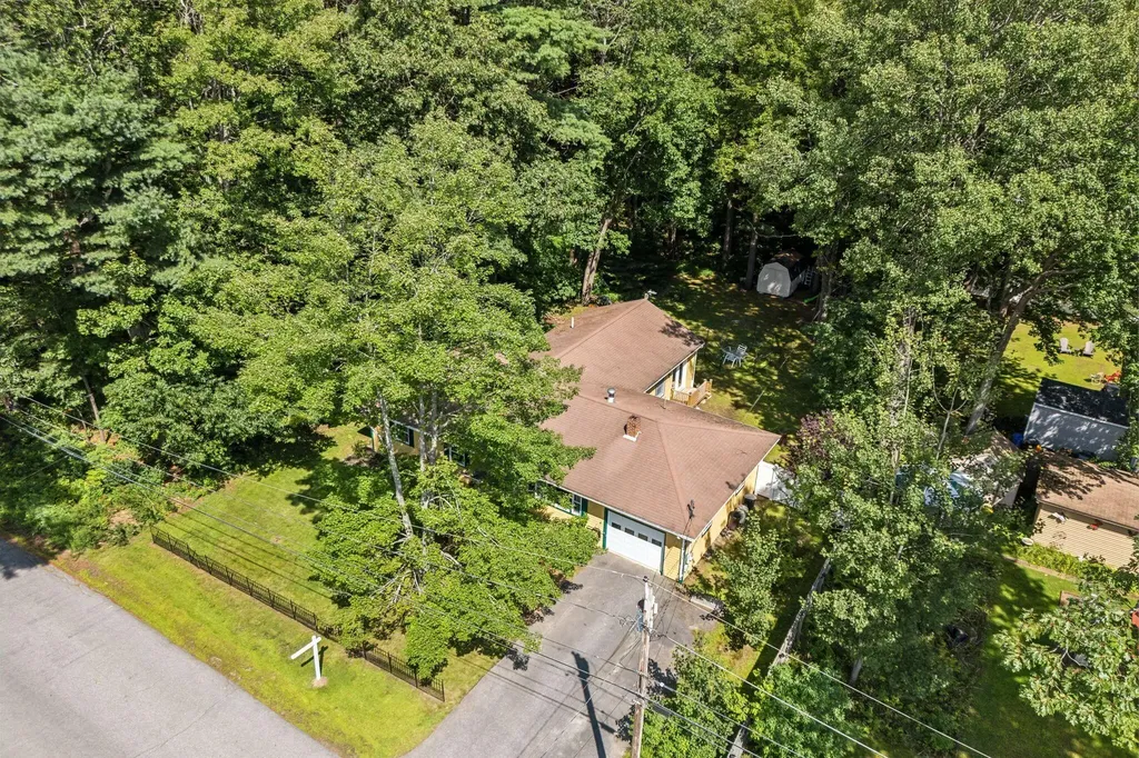 6 Bouchard Drive Brunswick ME 04011