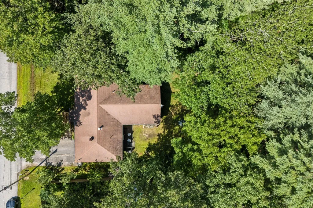 6 Bouchard Drive Brunswick ME 04011