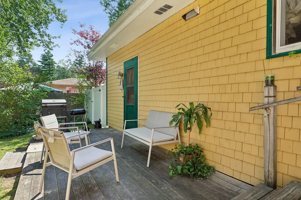 6 Bouchard Drive Brunswick ME 04011