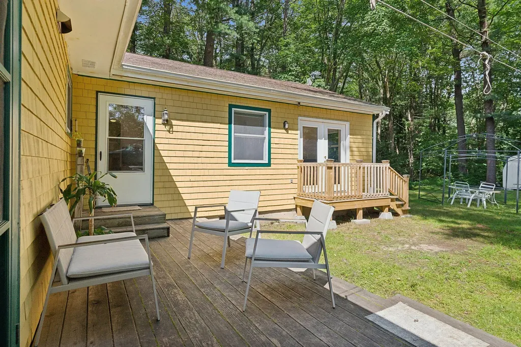 6 Bouchard Drive Brunswick ME 04011