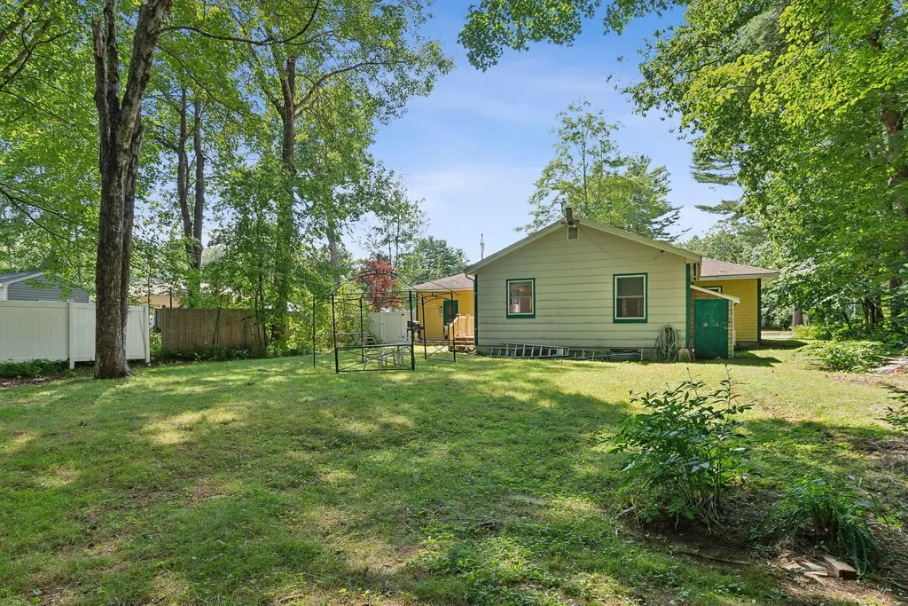 6 Bouchard Drive Brunswick ME 04011