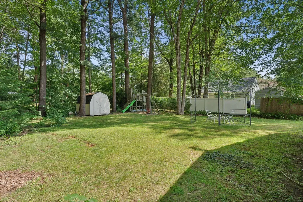 6 Bouchard Drive Brunswick ME 04011