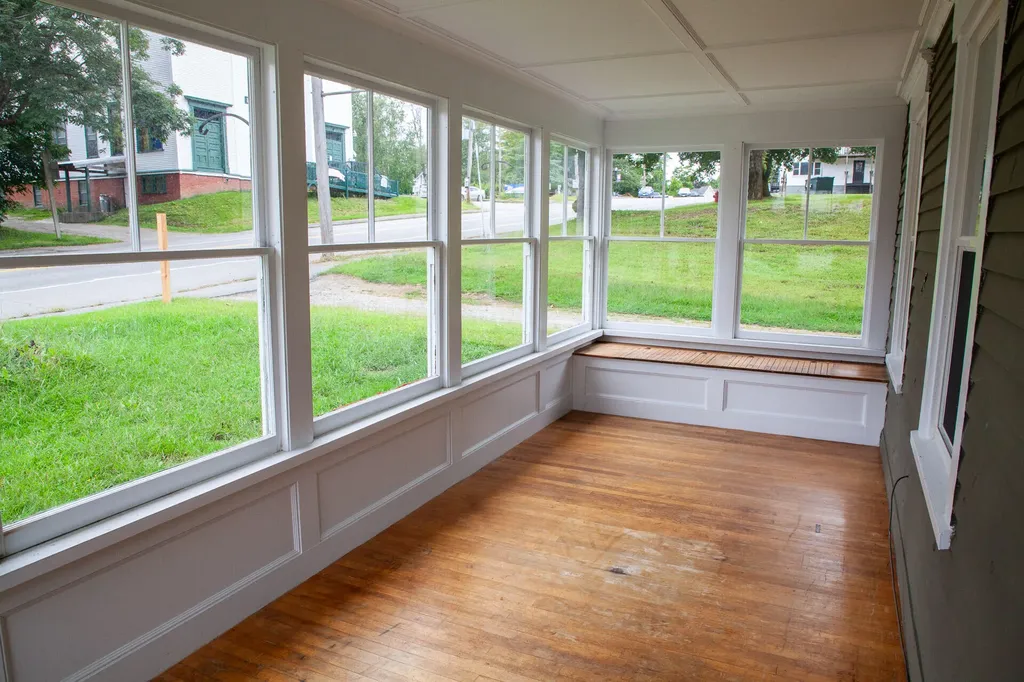 121 Bridge Street Farmington ME 04938
