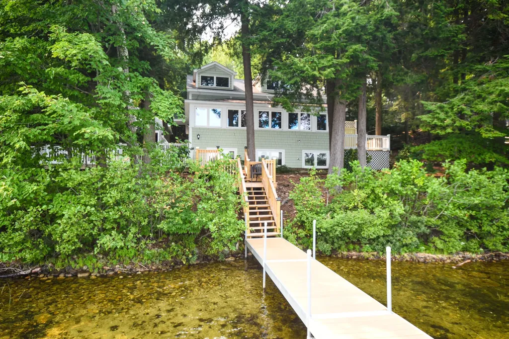 15 Sunrise Lane New Gloucester ME 04260