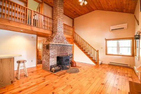 15 Sunrise Lane New Gloucester ME 04260