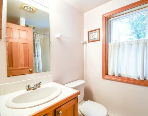 15 Sunrise Lane New Gloucester ME 04260