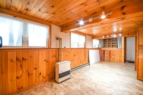15 Sunrise Lane New Gloucester ME 04260