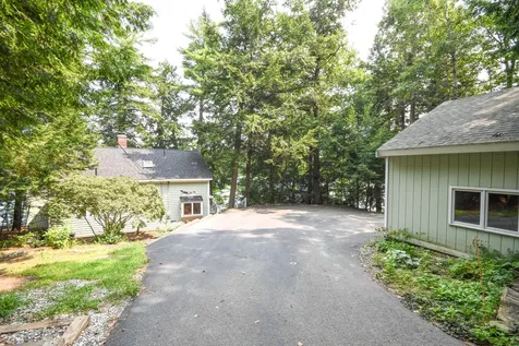 15 Sunrise Lane New Gloucester ME 04260