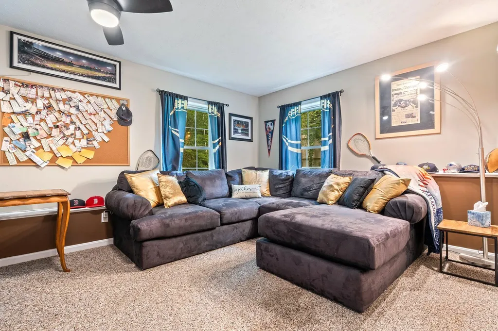 12 Darin Drive Gorham ME 04038