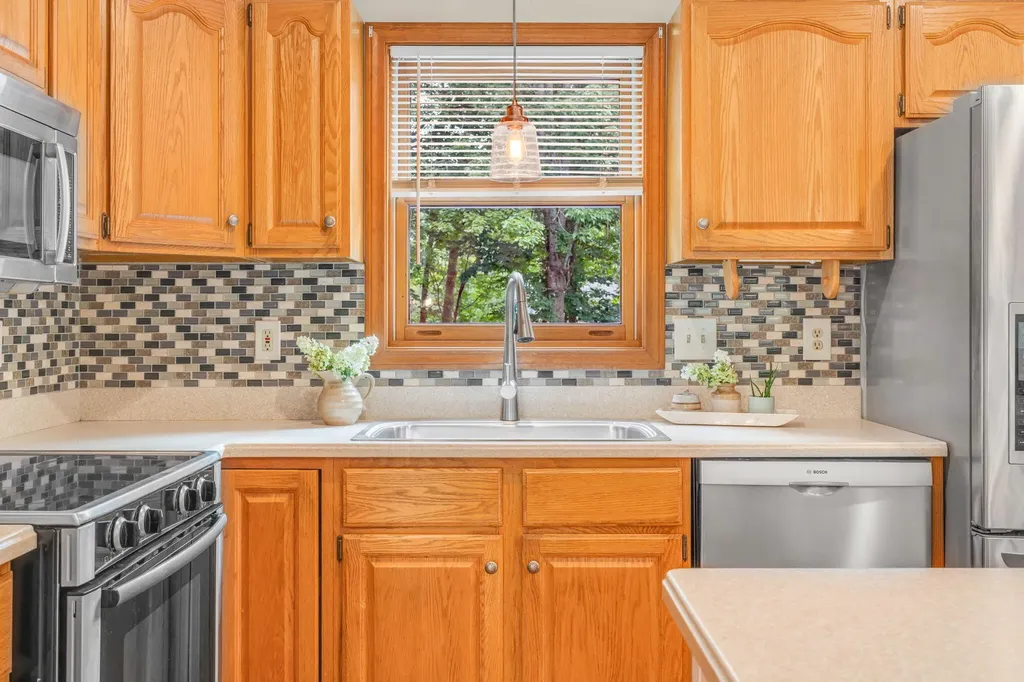 124 Fairway Drive Auburn ME 04210