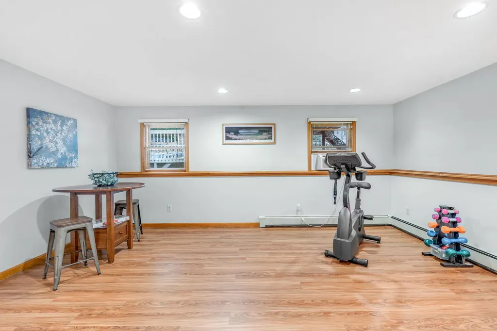 124 Fairway Drive Auburn ME 04210