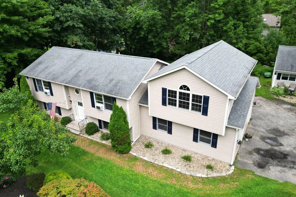 124 Fairway Drive Auburn ME 04210