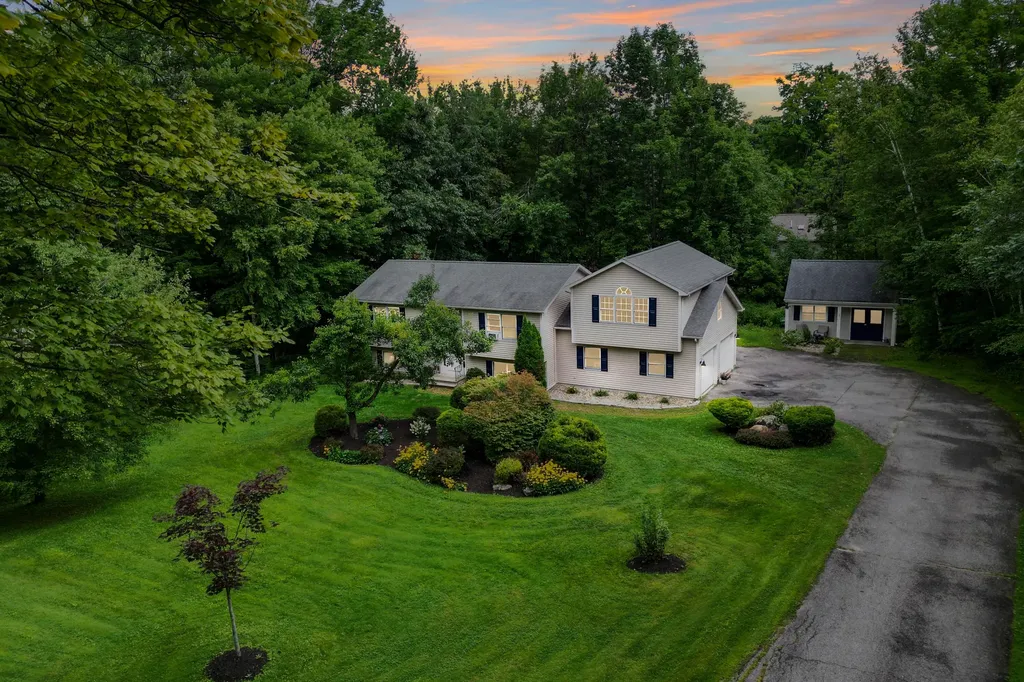124 Fairway Drive Auburn ME 04210