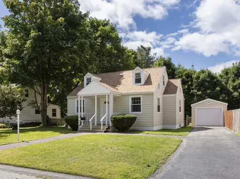 7 Farm Hill Road Cape Elizabeth ME 04107