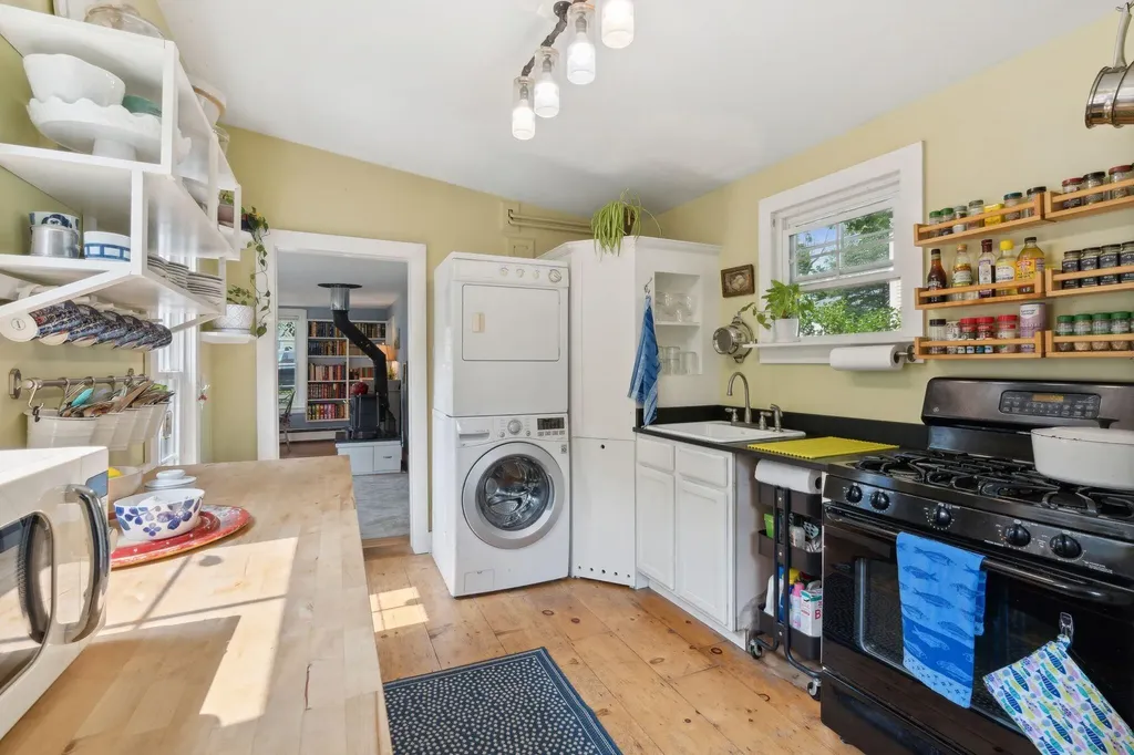 445 Middle Street Bath ME 04530