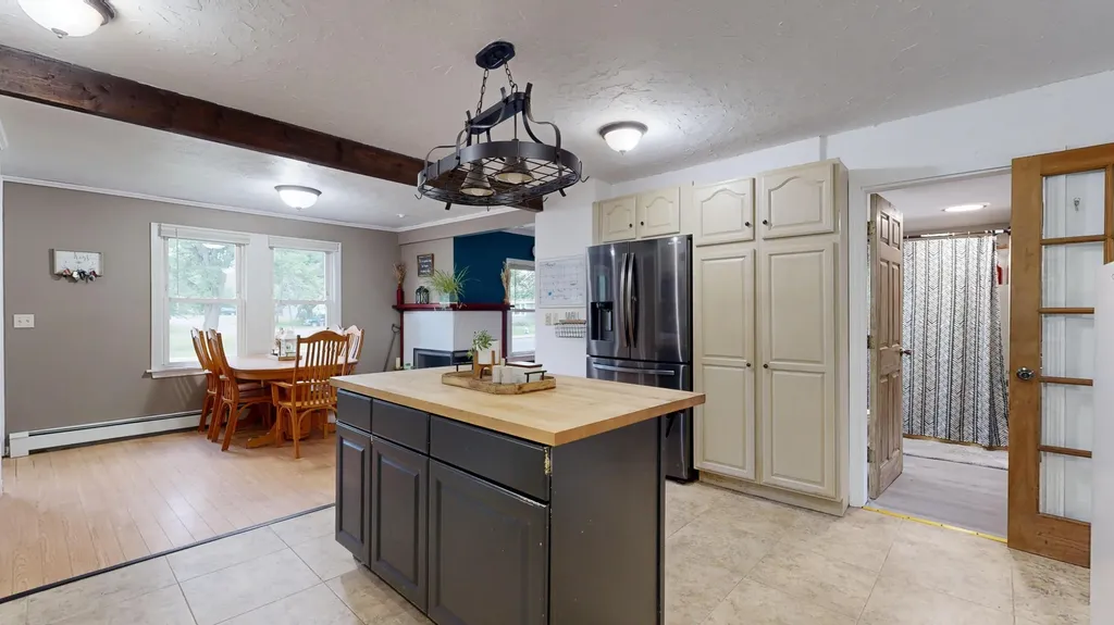 4 Kidder Avenue Dixfield ME 04224