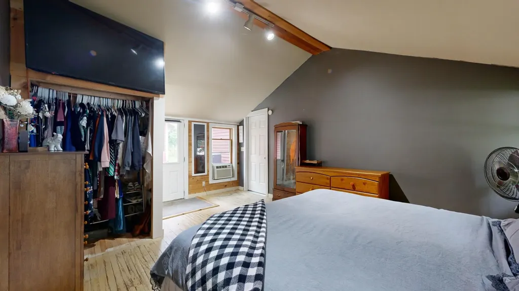 4 Kidder Avenue Dixfield ME 04224