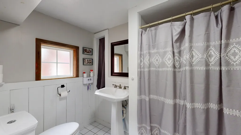4 Kidder Avenue Dixfield ME 04224