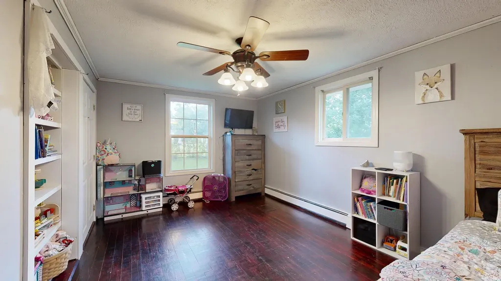 4 Kidder Avenue Dixfield ME 04224