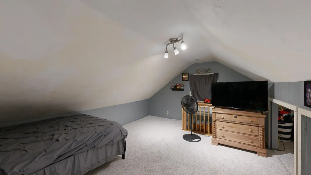 4 Kidder Avenue Dixfield ME 04224