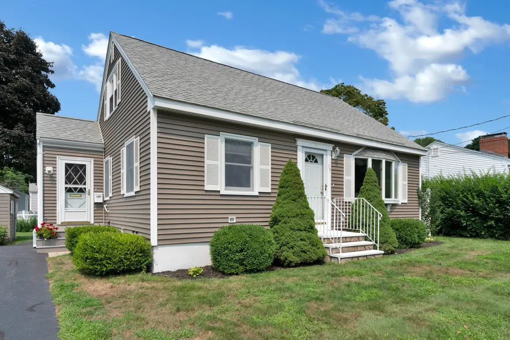 39 Hicks Street Portland ME 04103