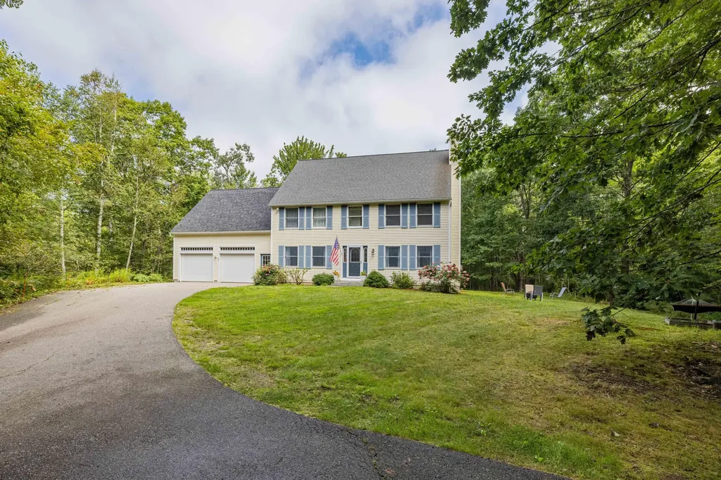 15 Lilac Lane Kennebunkport ME 04046