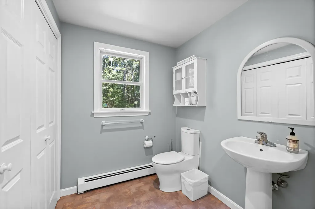 15 Lilac Lane Kennebunkport ME 04046