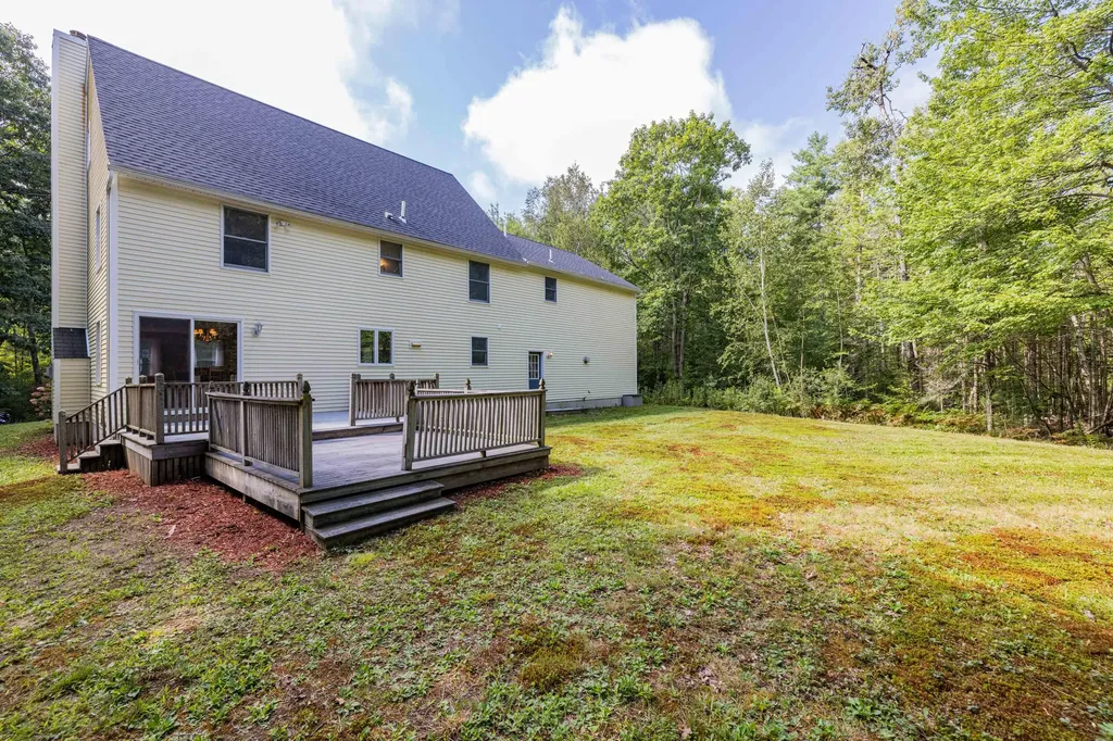 15 Lilac Lane Kennebunkport ME 04046
