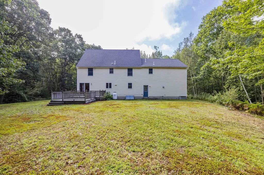 15 Lilac Lane Kennebunkport ME 04046