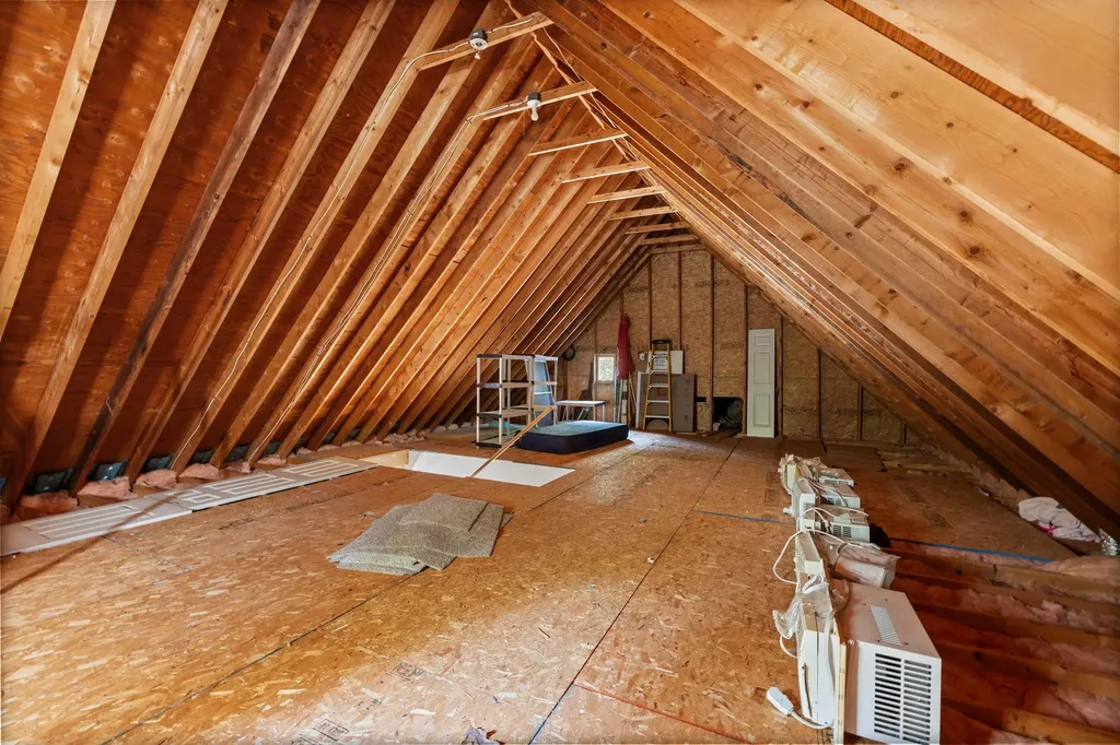 15 Lilac Lane Kennebunkport ME 04046