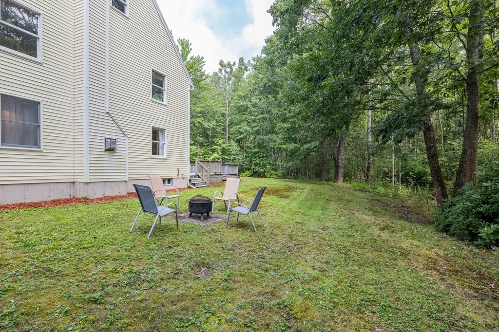 15 Lilac Lane Kennebunkport ME 04046