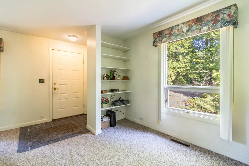 1159 Essex Street Bangor ME 04401