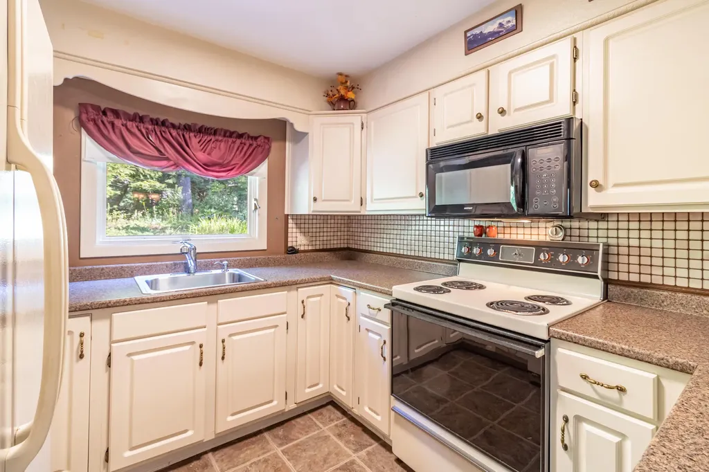 1159 Essex Street Bangor ME 04401