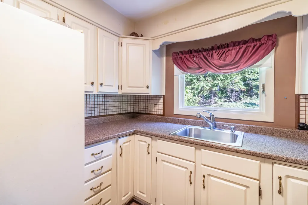1159 Essex Street Bangor ME 04401