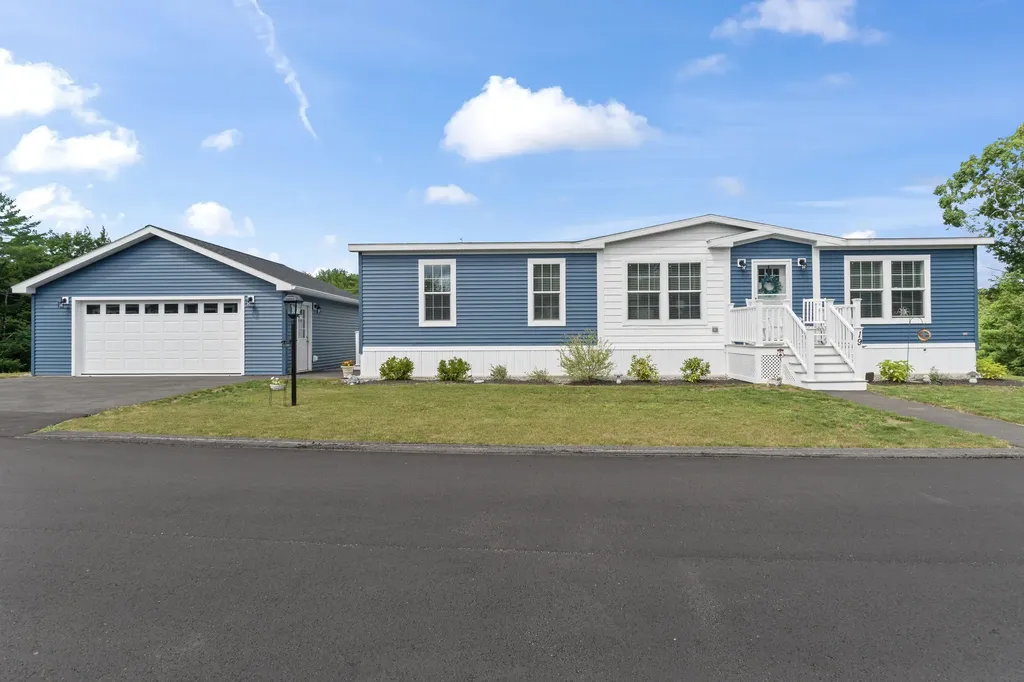19 Sunset Lane Turner ME 04282