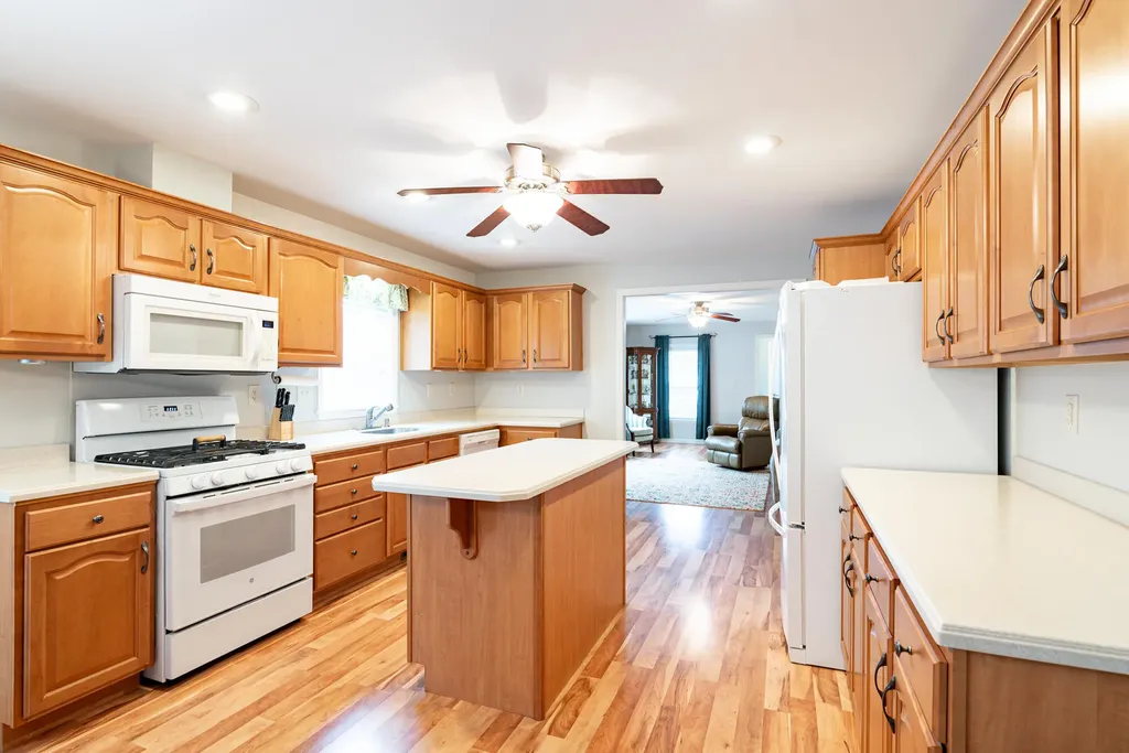 32 Caslyn Drive Eliot ME 03903