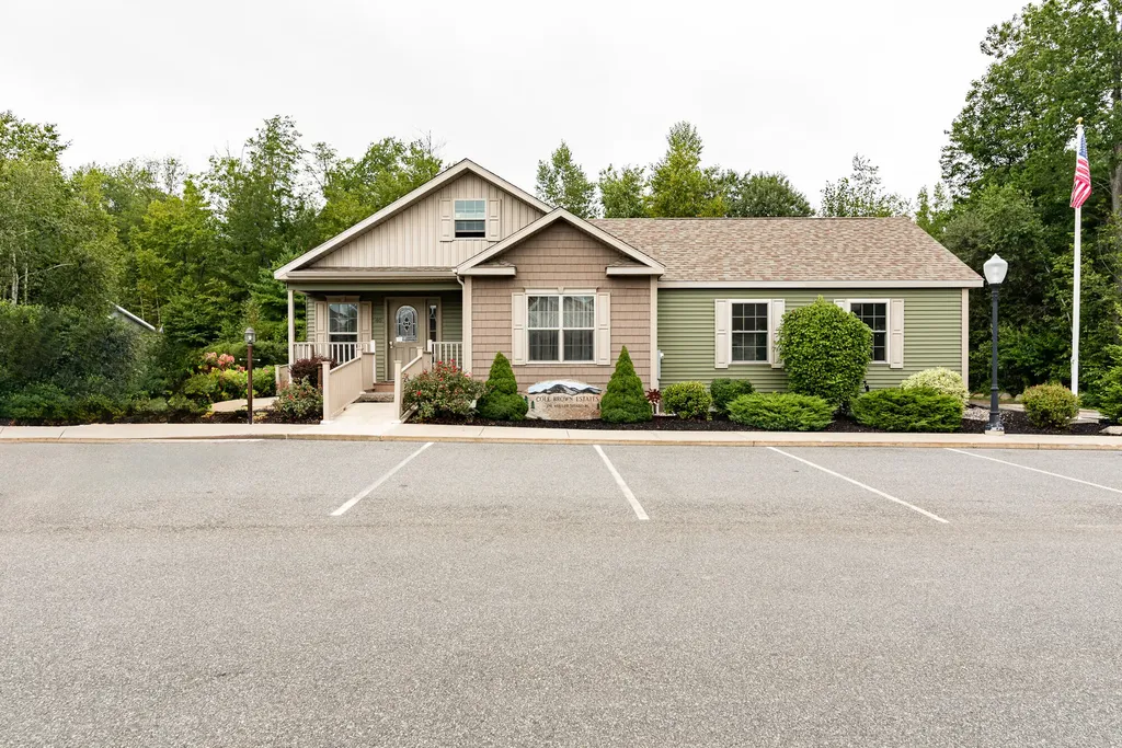 32 Caslyn Drive Eliot ME 03903