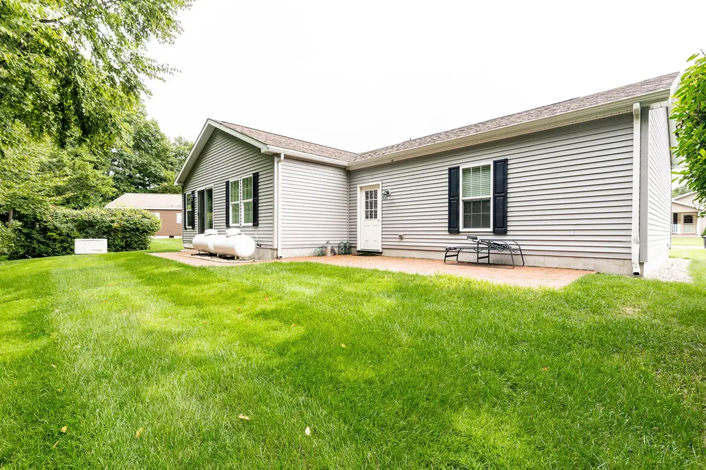 32 Caslyn Drive Eliot ME 03903