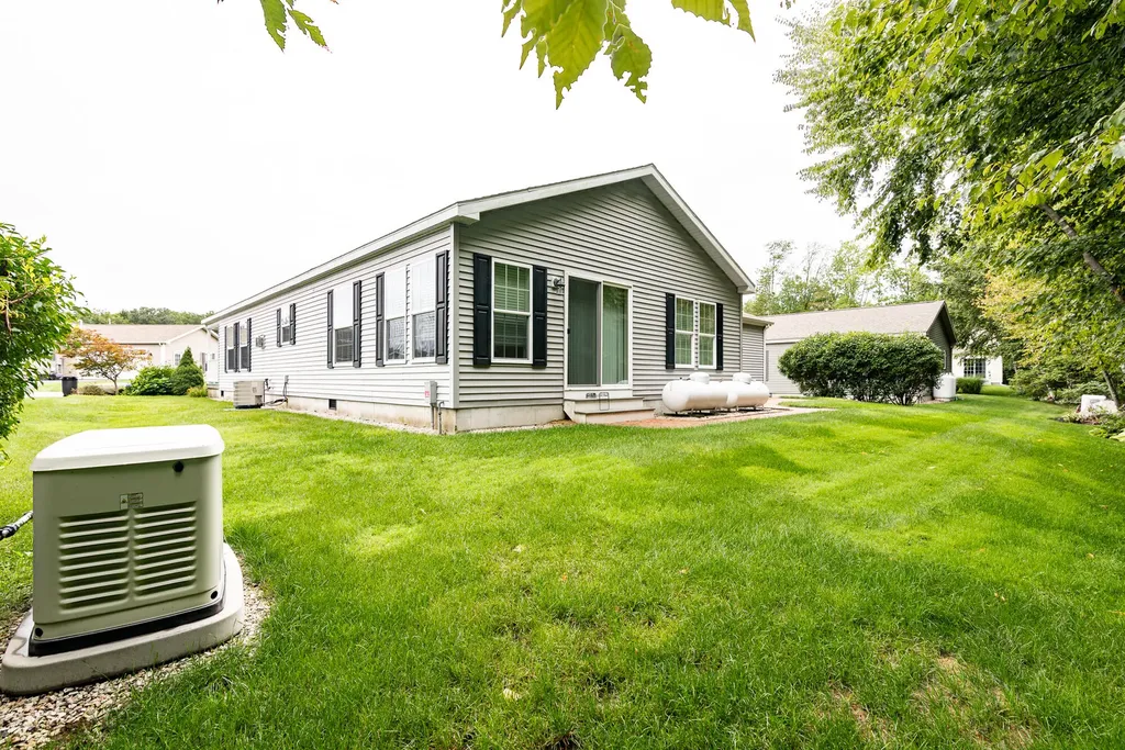 32 Caslyn Drive Eliot ME 03903
