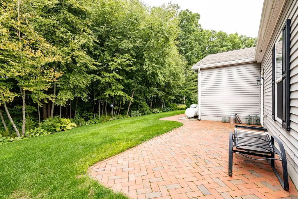 32 Caslyn Drive Eliot ME 03903