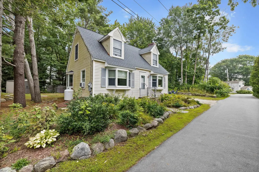 8 Eel Bridge Road Kennebunkport ME 04046