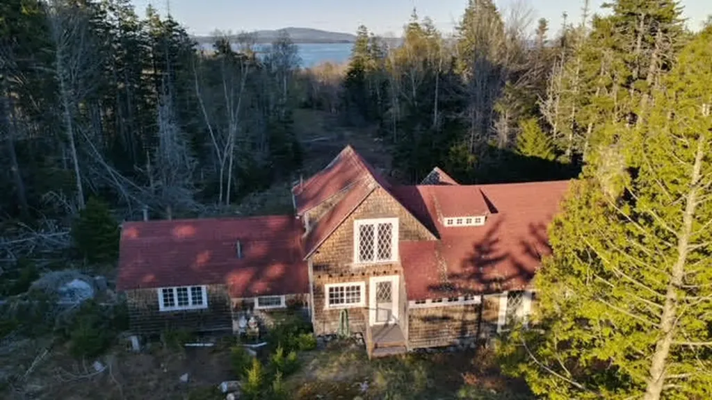 118 Loon Cove Lane Brooklin ME 04616