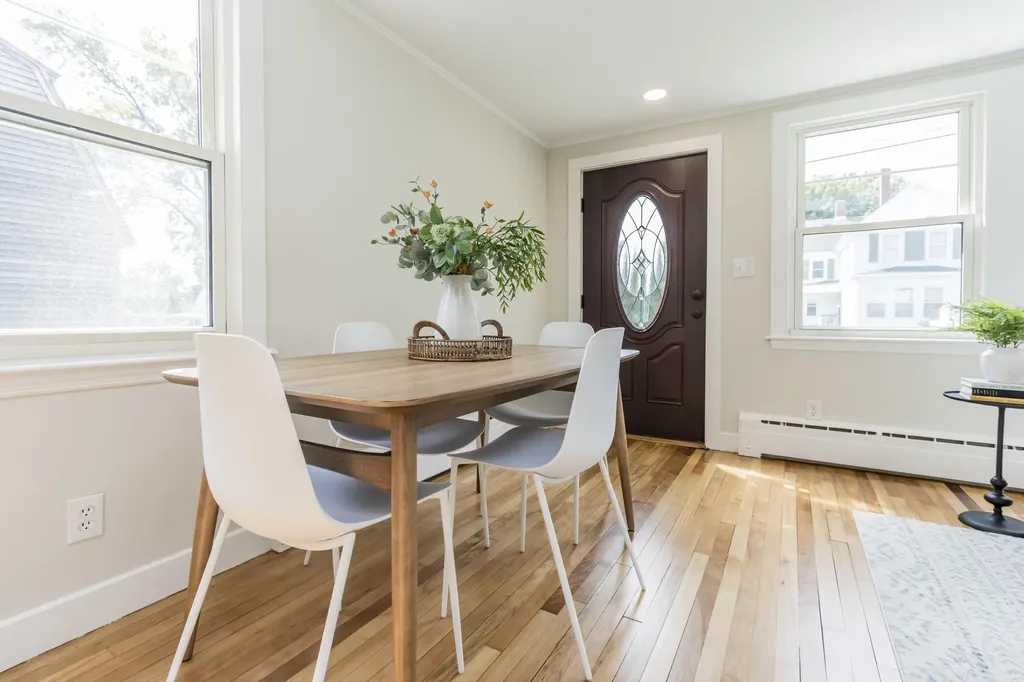 25 Dorset Street Portland ME 04102