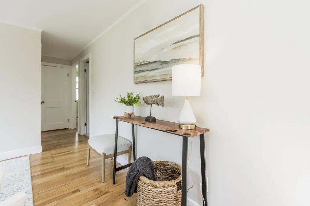 25 Dorset Street Portland ME 04102