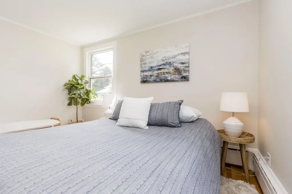 25 Dorset Street Portland ME 04102